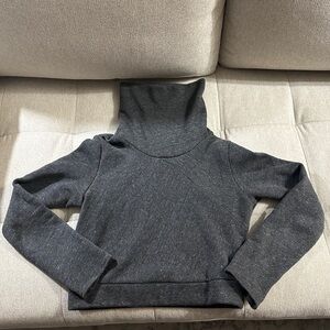 Women's Gray Turtleneck Top